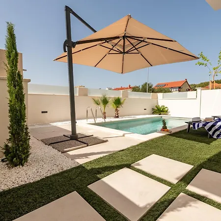 Ll Luxury With Private Pool Borik Lägenhet Zadar