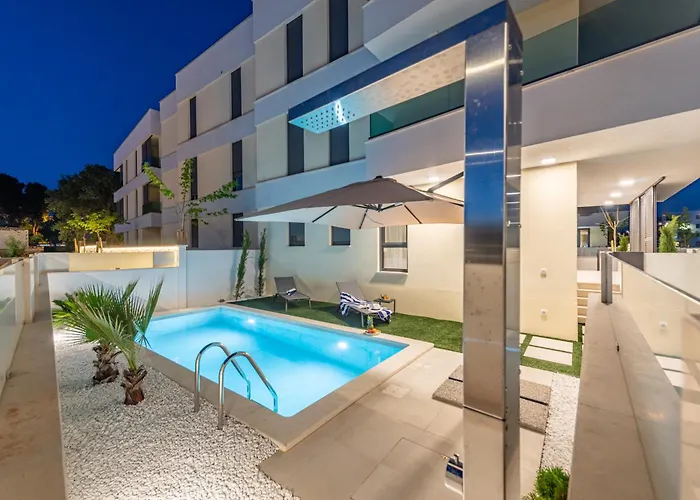 아파트 Ll - Luxury Borik *